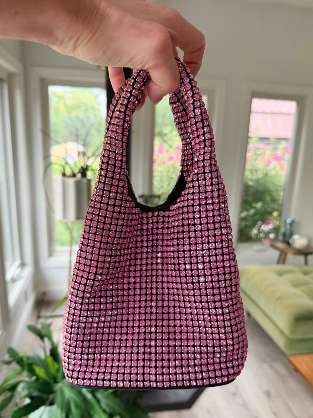 NEW GIARITÉ Brilly Pink Bucket Bag w Silver Tone Crossbody Chain